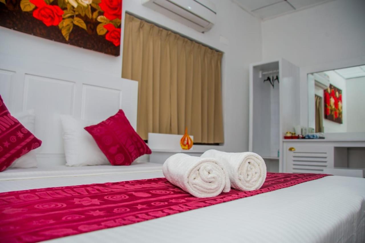كاتوناياكى Niwahana Transit City Hotel المظهر الخارجي الصورة