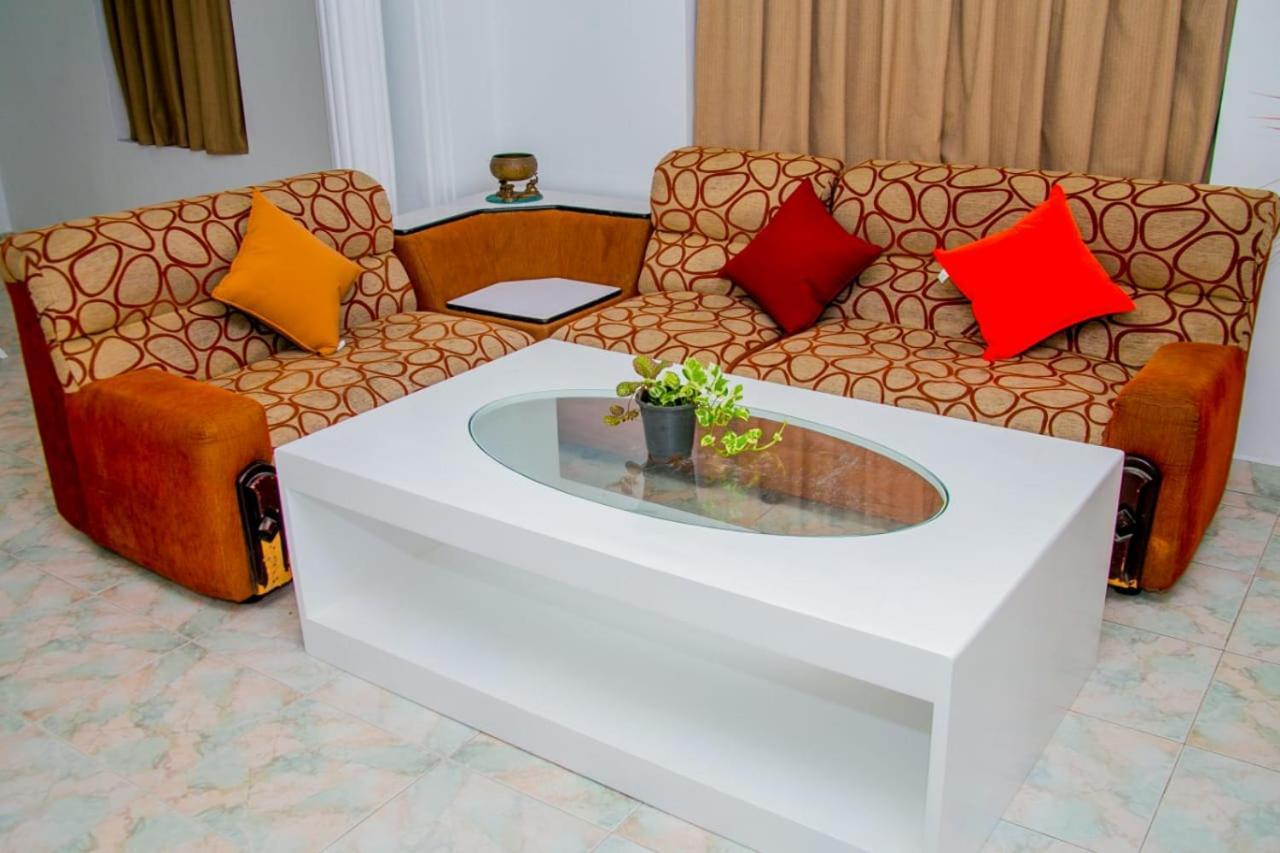 كاتوناياكى Niwahana Transit City Hotel المظهر الخارجي الصورة