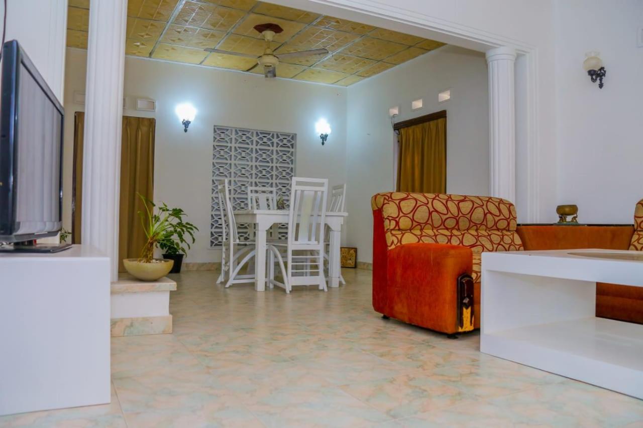 كاتوناياكى Niwahana Transit City Hotel المظهر الخارجي الصورة