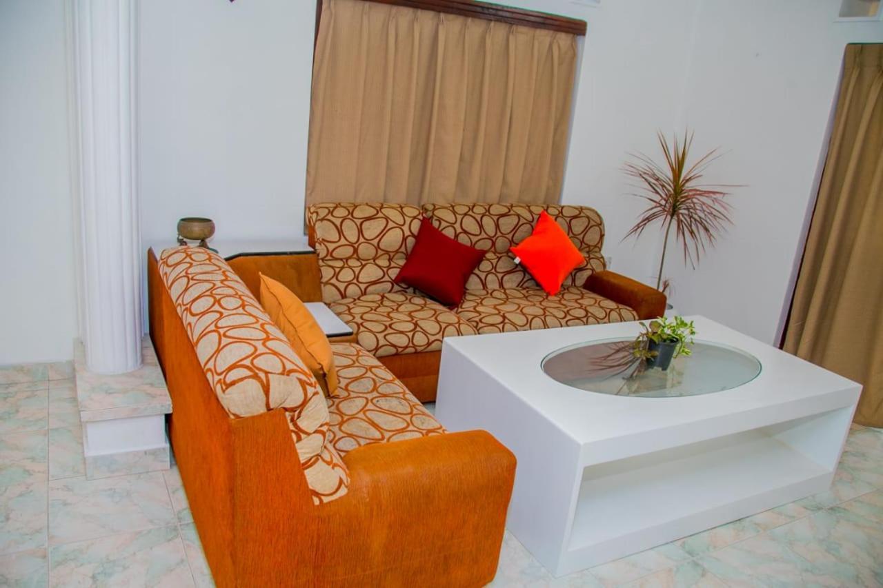 كاتوناياكى Niwahana Transit City Hotel المظهر الخارجي الصورة
