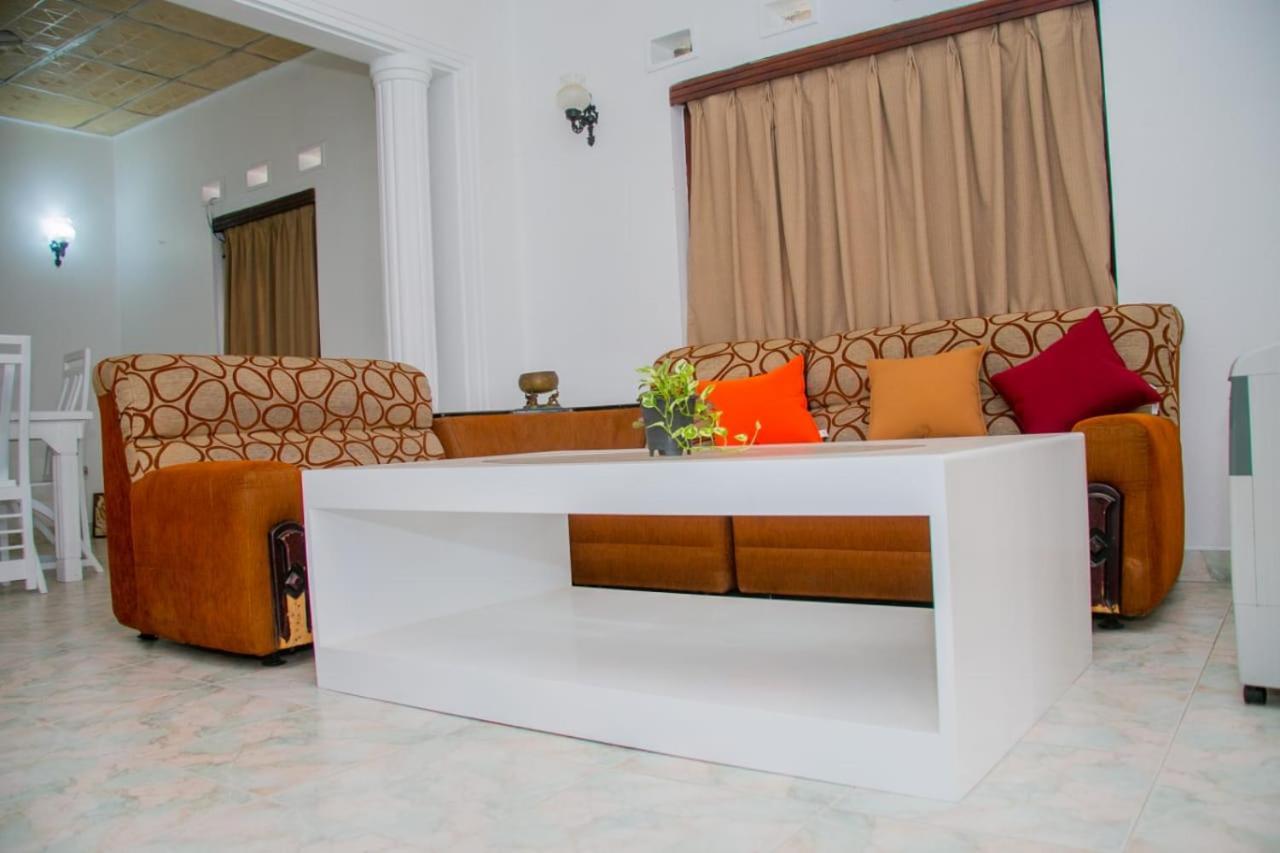 كاتوناياكى Niwahana Transit City Hotel المظهر الخارجي الصورة