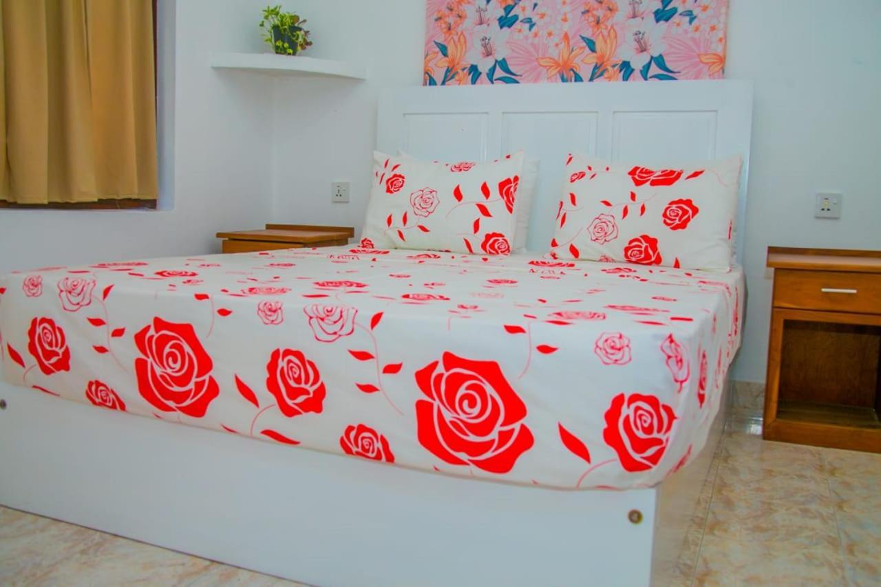 كاتوناياكى Niwahana Transit City Hotel المظهر الخارجي الصورة